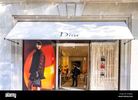 fotos de dior paseo de gracia|christian dior prada.